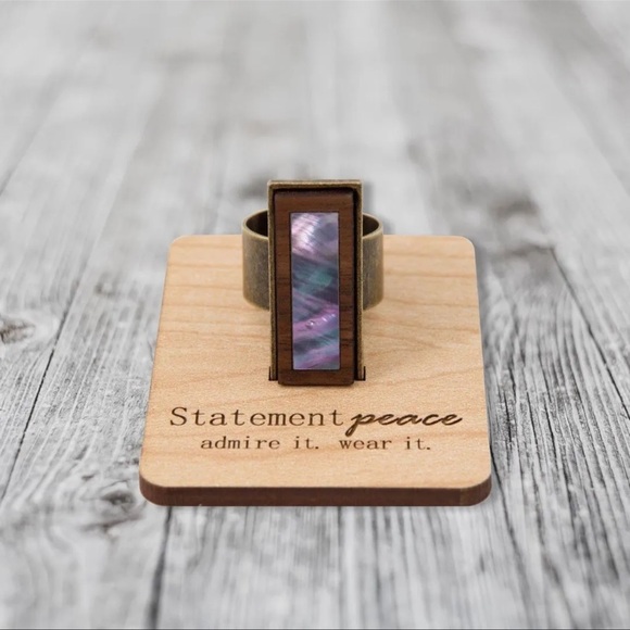 HANDMADE Artisan Jewelry Set OS Wood Brass Abalone Shell Ring & Stud Earrings - Picture 5 of 6